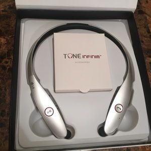 900 LG Headset + Accessories